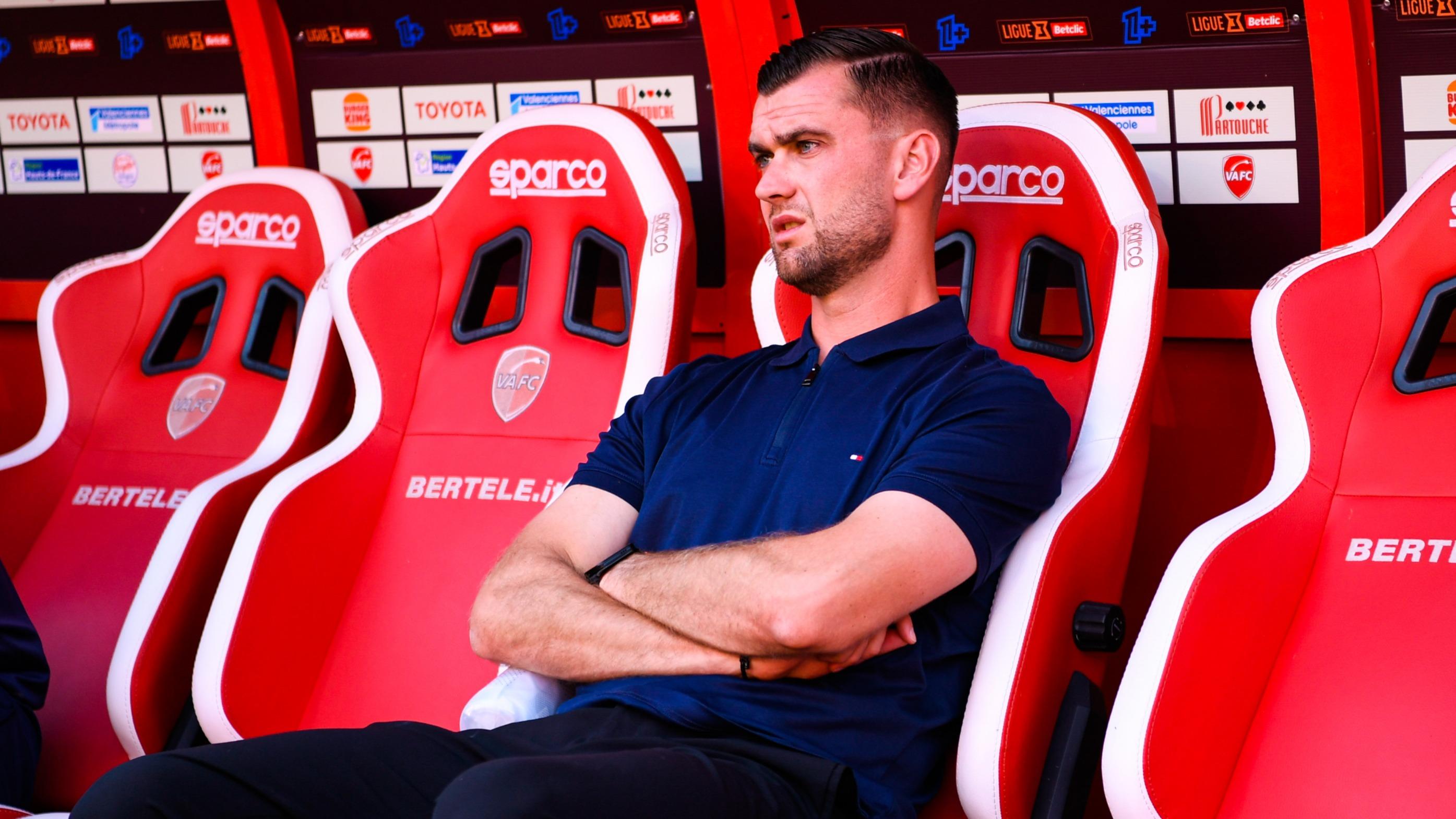 Ligue 3 : après une victoire historique 13-0, l’entraîneur de Valenciennes démis de ses fonctions