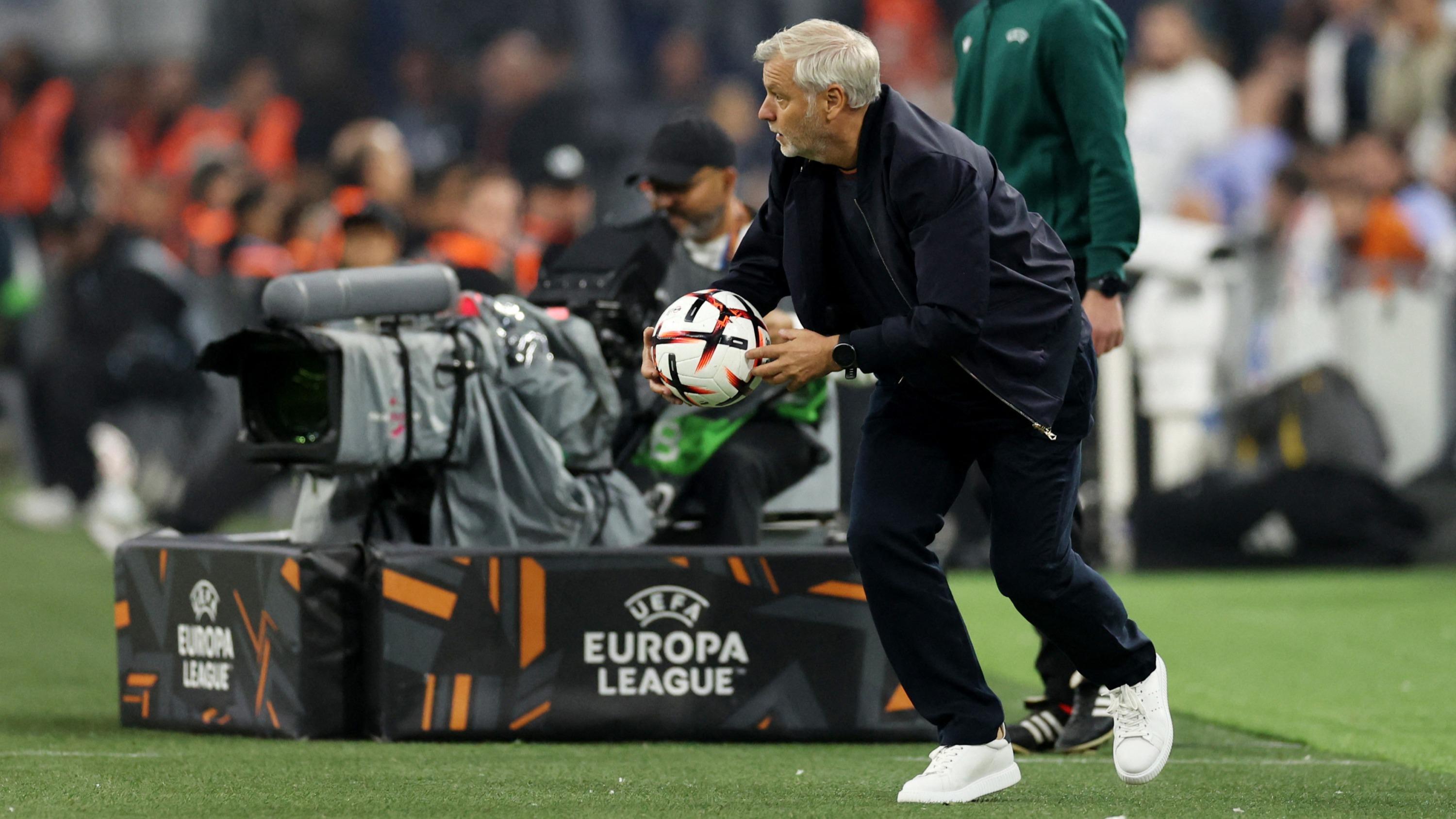 Ligue Europa : Bruno Genesio estime que l'OM «ne méritait pas de perdre»